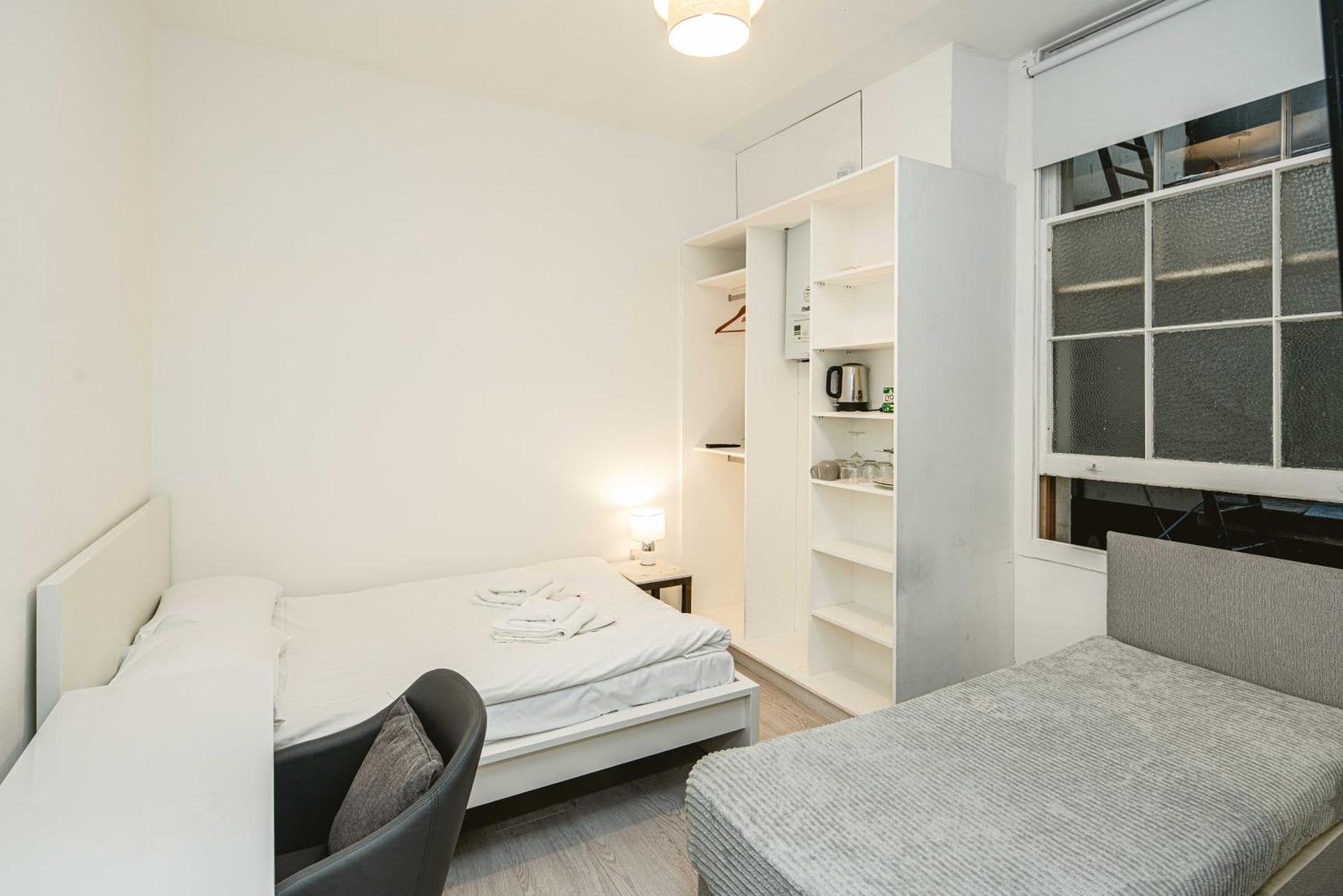 Chic & Cozy: South Kensington Studio Лондон Экстерьер фото